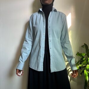 Vintage lightweight baby blue button down long sleeves shirt